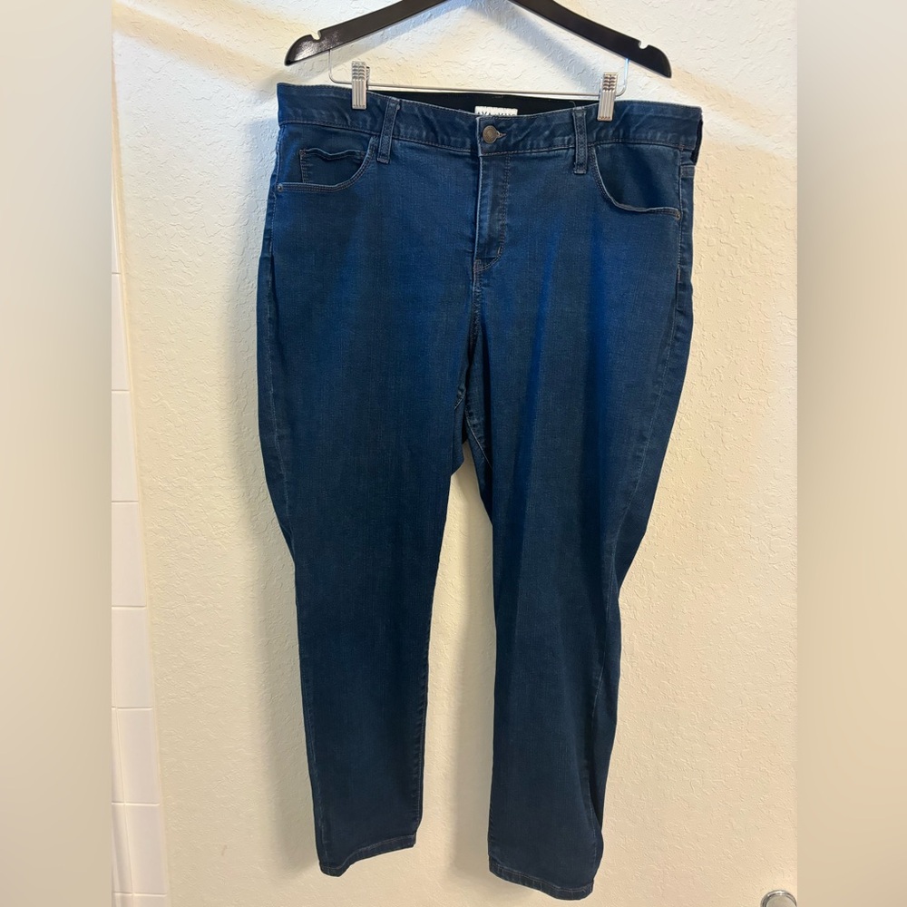 AVA & VIV - JEANS - SIZE 20W